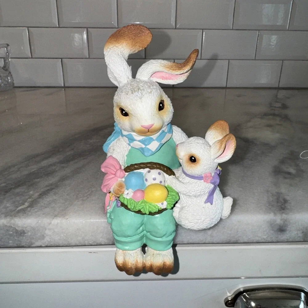Vintage Current Inc. Easter Bunny With Baby Bunny Shelf Sitter OLA56‎